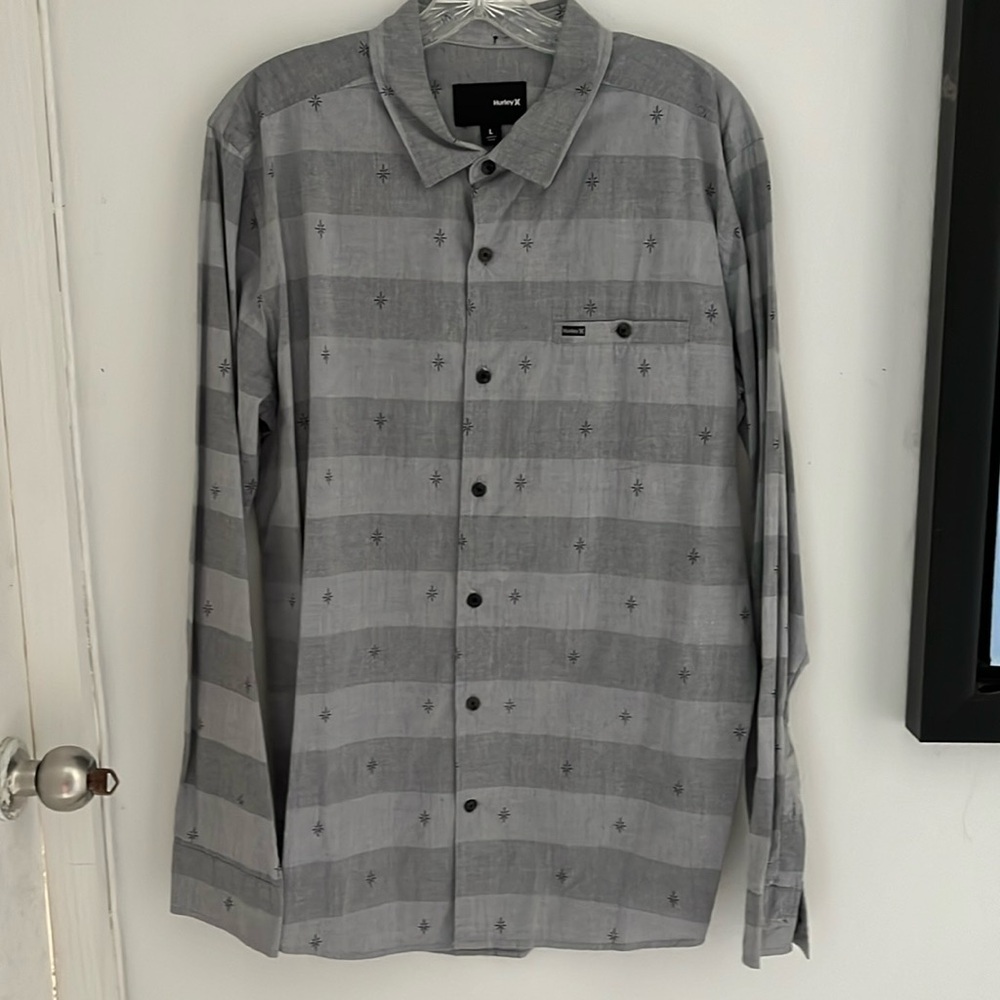 3gor $30 Surfer🏄‍♂️ shirts